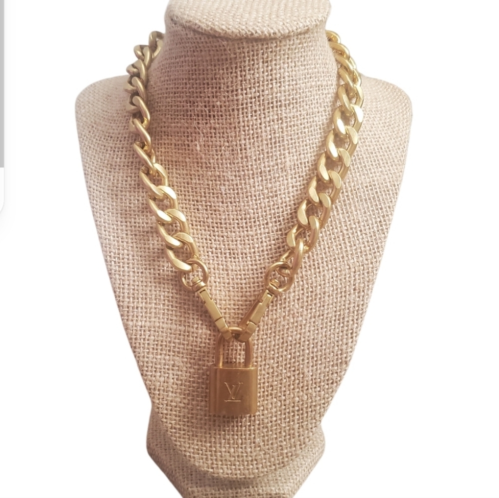 Louis Vuitton Gold Padlock Pendant and Gold Chain
